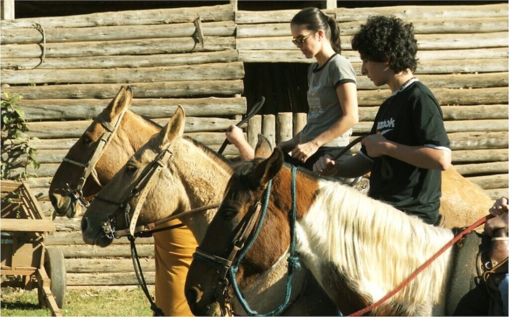 Pessoas participando de uma das Cavalgadas em Tiradentes MG