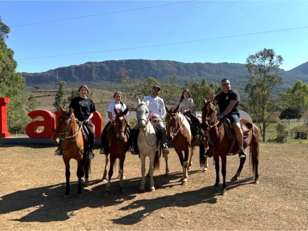 Cavalgadas em Tiradentes MG sendo executada pelos Andantes da Estrada Real