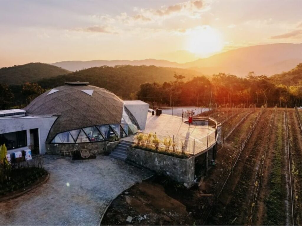 Geodésia na Vinícola Mil Vidas em Tiradentes