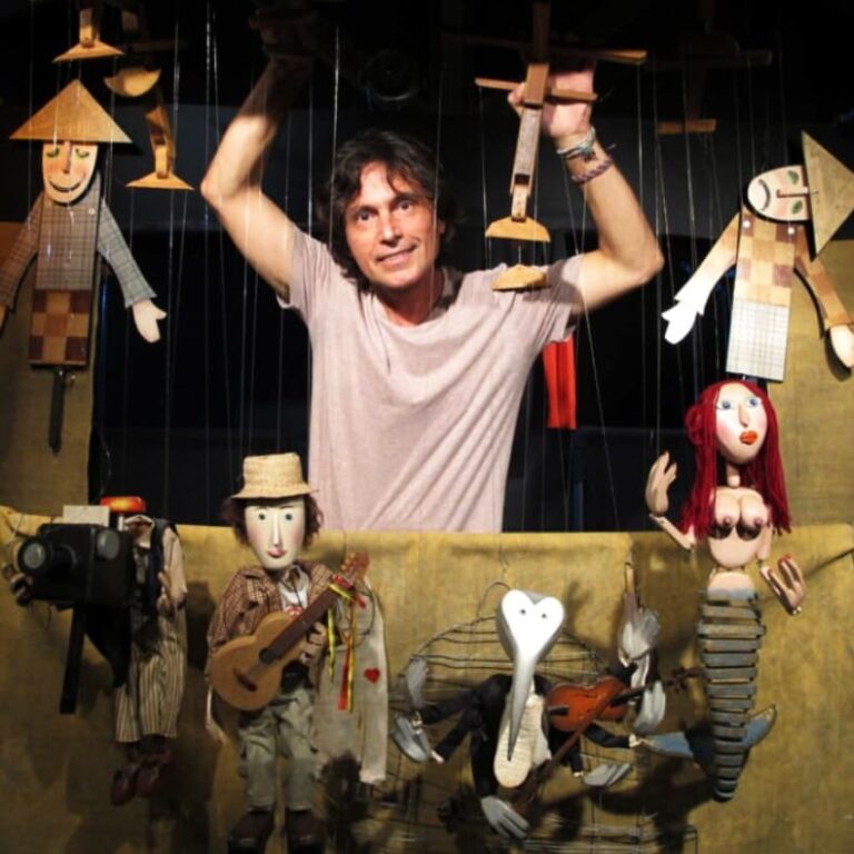 Apresentação do Teatro de Marionetes e Becos de Tiradentes