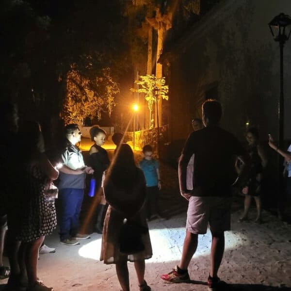 Tour Noturno Mistérios da Vila, Acontece a Noite e resgata histórias, lendas e causos da cidade